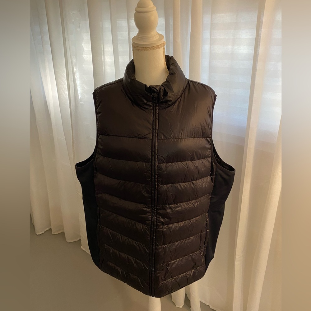 Fabletics Elliot Women’s Puffer Vest. Size 1X. Plus Size. Black.